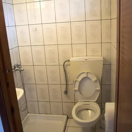 Paralia Otel Nea Karvali