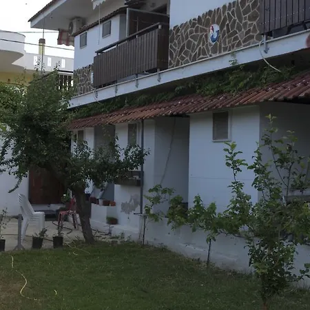 Paralia * Nea Karvali