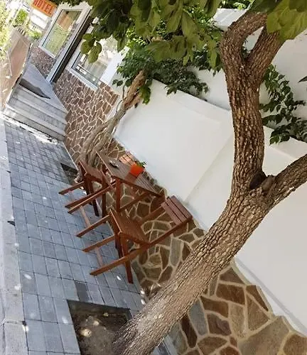 Paralia Hotel