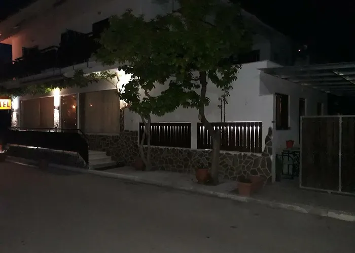 Paralia Hotel