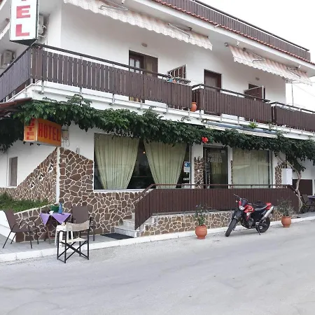 Hotel Paralia Nea Karvali