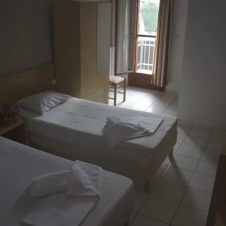 Hotel Paralia *