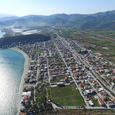 Paralia Hotell Nea Karvali