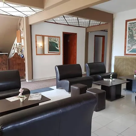 Paralia * ني كارفالي