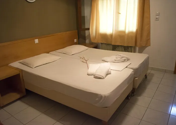 Paralia Hotel *